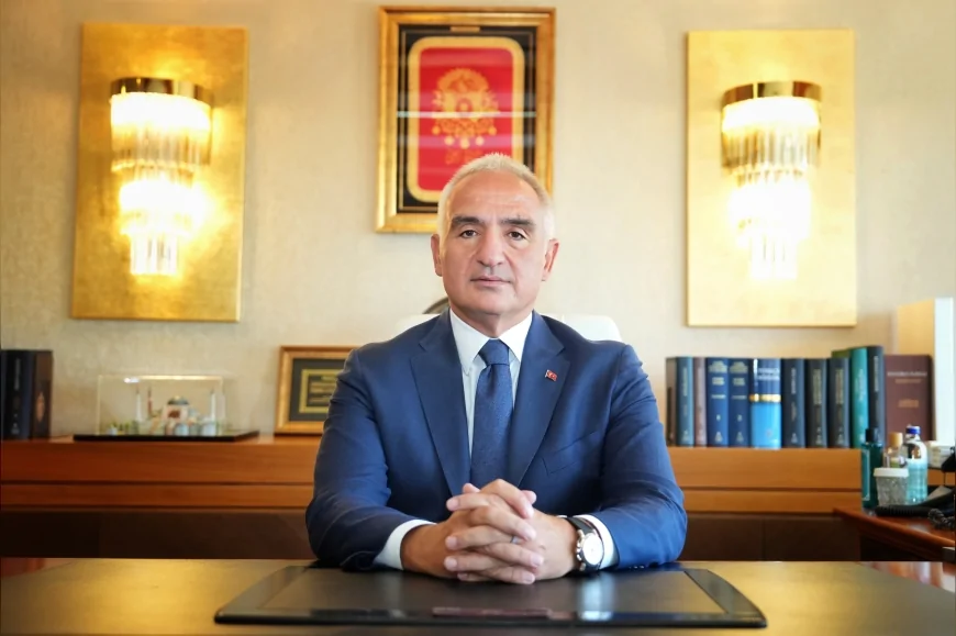 Kültür ve Turizm Bakanı Mehmet Nuri Ersoy: "Çingene Kızı mozaiğinin kayıp parçası daha Türkiye’de" ABD’den getirilen panel Zeugma mirasına eklendi