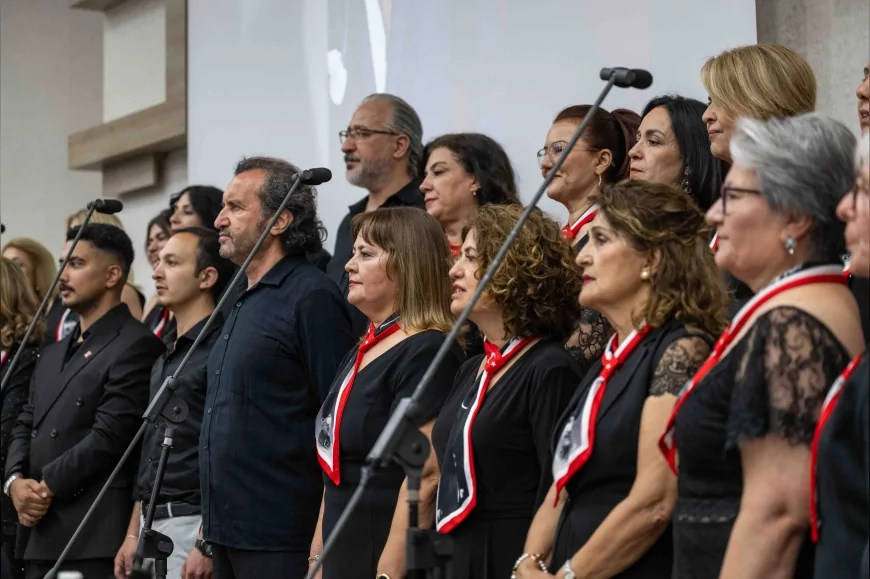ADD Bornova’nın “Gençlik ve Bahar” Konserinde 19 Mayıs Coşkusu Türkülerle Yaşandı