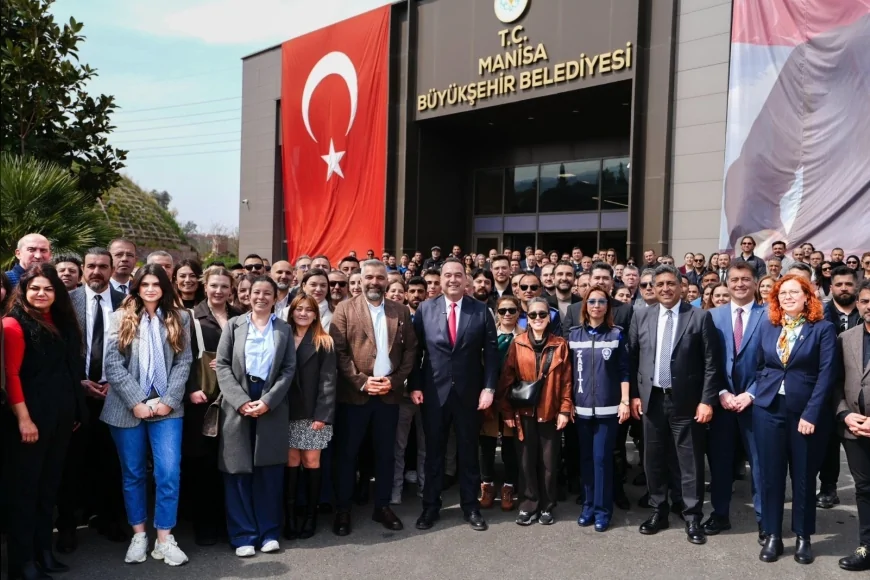 Manisa Büyükşehir Belediye Başkanı Besim Dutlulu’dan Kurban Bayramı mesajı ve nöbetçi hizmet açıklaması