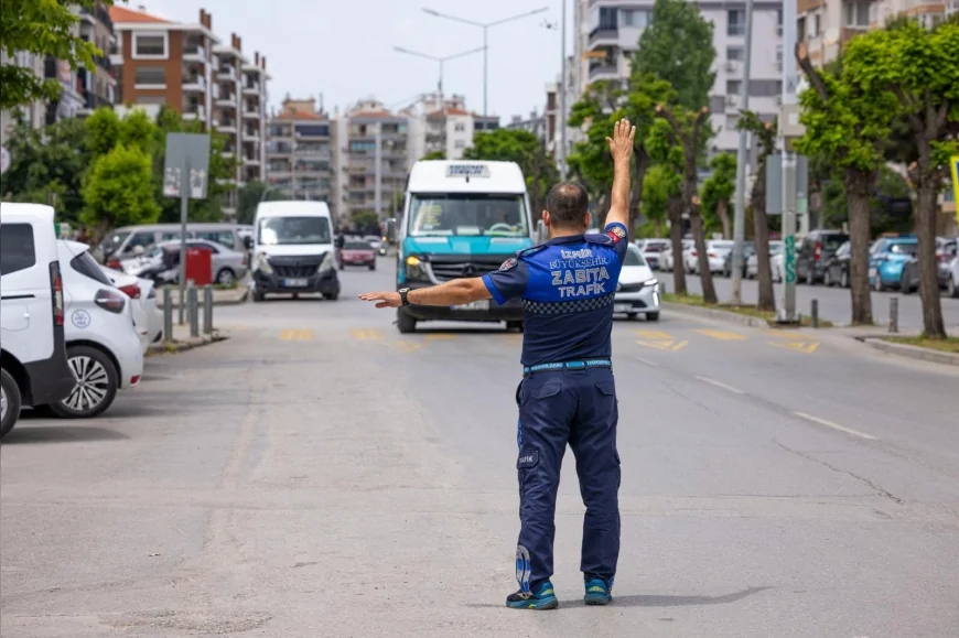 İzmir Büyükşehir Belediyesi Kurban Bayramı Öncesi Toplu Ulaşım Araçlarında Denetimleri Artırdı