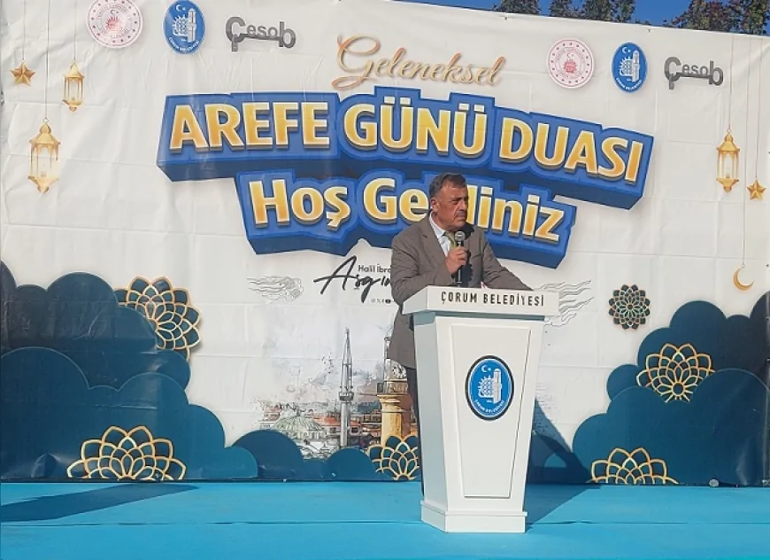 ÇESOB’un Geleneksel Arife Duası Çorum Kent Meydanı’nda Yoğun Katılımla Gerçekleştirildi