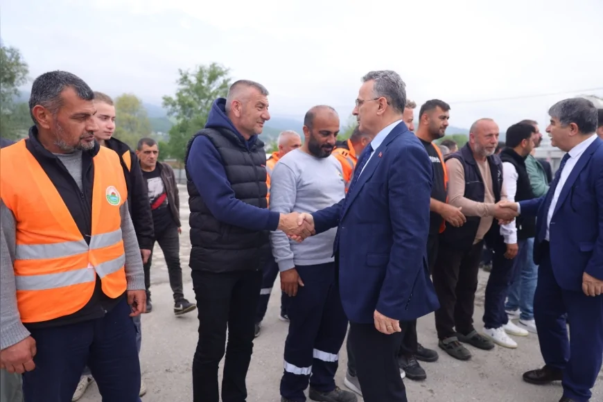 İlkadım Belediye Başkanı İhsan Kurnaz: “Tüm hemşehrilerimizi bayramlaşma programımıza bekliyoruz”