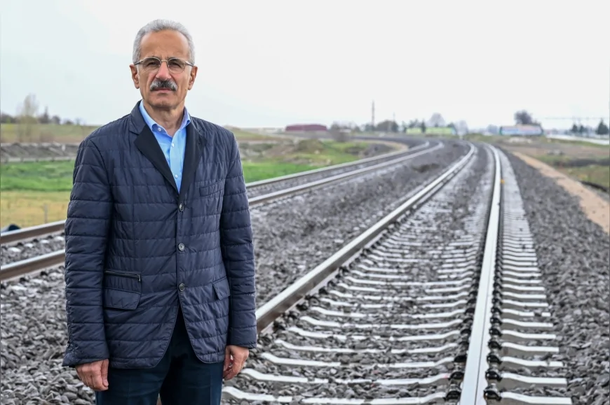 Ulaştırma Bakanı Abdulkadir Uraloğlu: “Mersin limanları Orta Koridor ve Kalkınma Yolu’na yüksek hızda bağlanacak”