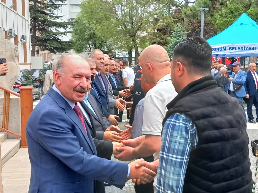 Çorum Valisi Ali Çalgan: “Bayramlar Memlekette Yaşandığı Zaman Daha Anlamlı Hale Geliyor”