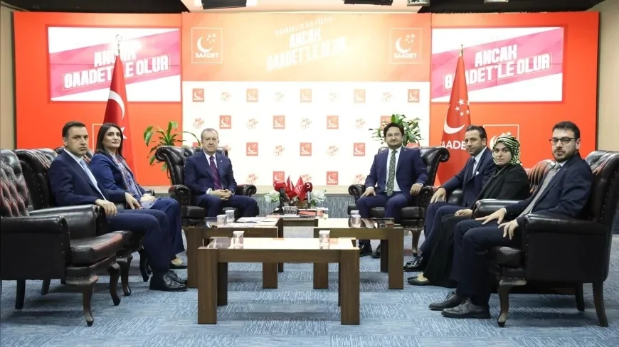 SAADET PARTİSİ GENEL MERKEZİ’NDE BAYRAMLAŞMA TRAFİĞİ: “ADALET OLMADAN BEREKET, KADIN OLMADAN GELECEK OLMAZ”