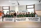 Narlıdere’de Çocuklar Geri Dönüşüm Kıyafetleriyle Çevre İçin Farkındalık Mesajı Verdi