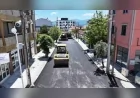 Denizli Büyükşehir Belediyesi Demirciler Caddesi’ni sıcak asfaltla yenileyerek ulaşım konforunu artırıyor