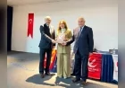 Yeniden Refah Partisi Çorum İl Başkanlığı'nda Kadın Kolları Başkanlığı görevini Naile Demir devraldı