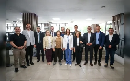Karşıyaka Belediye Başkanı Yıldız Ünsal: “Birlik ve dayanışma içerisinde Karşıyaka’ya hizmet üretmeye devam edeceğiz”