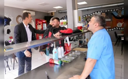 Giresun Belediye Başkanı Fuat Köse Esnaf ve Vatandaşlarla Buluştu: “Belediyecilik Anlayışımızın Merkezinde Vatandaşlarımız Var”