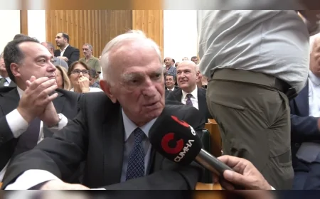 CHP ESKİ GENEL SEKRETERİ ÖNDER SAV: “TABANDAN GELEN HAKLI TALEBİ DİKKATE ALMAYAN SİYASETÇİNİN BAŞARILI OLMASI KOLAY DEĞİL”
