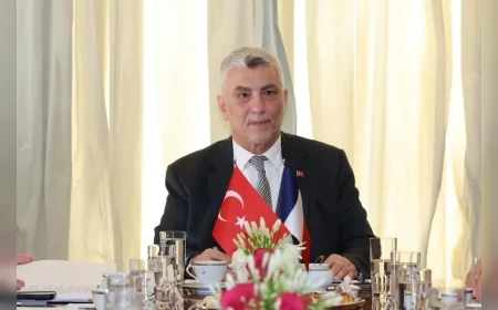 Ticaret Bakanı Prof. Dr. Ömer Bolat Paris’te Türkiye-Fransa ekonomik iş birliği için temaslarda bulundu