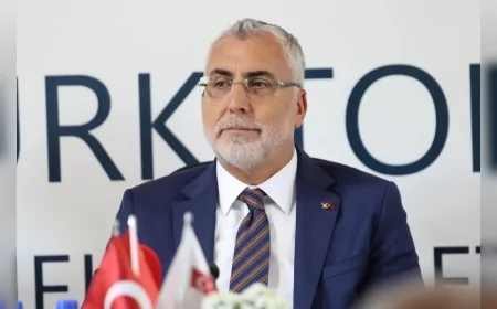 Çalışma ve Sosyal Güvenlik Bakanı Prof. Dr. Vedat Işıkhan: “Yurt dışındaki vatandaşlarımızın başvurularını ataşeliklerden alacağız”