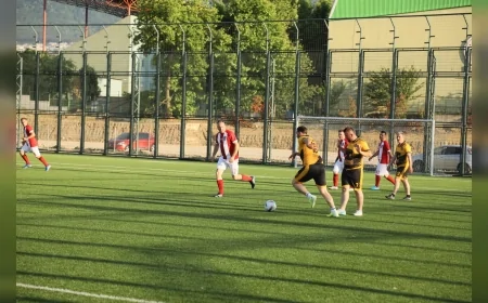 Bursa Büyükşehir Belediyesi’nde 1035 Personelin Katıldığı 10. Başkanlık Kupası Futbol Turnuvası Başladı