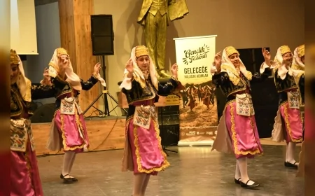 Yunusemre’de Düzenlenen Programda Zeybeklik Geleneğinin Tarihsel ve Kültürel Mirası Anlatıldı