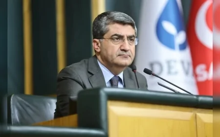 DEVA Partisi Genel Başkan Yardımcısı Mehmet Emin Ekmen: “Bayramın gündemi geçim sıkıntısı yerine mutlak butlan tartışmaları oldu”