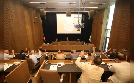 İnegöl Belediye Başkanı Alper Taban Başarılı Sporcuları Mecliste Ödüllendirerek Haziran Ayı Toplantısını Başlattı