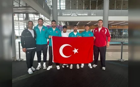 Türkiye Üniversite Sporları Federasyonu Başkanı Prof. Dr. Mutlu Türkmen: “Üniversiteli sporcularımızın ay-yıldızlı bayrağımızı en iyi şekilde temsil edeceğine inanıyoruz”