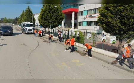 Başiskele’de “Mahallemizde Köşe Bucak Güzel İşler” çalışmaları aralıksız sürüyor