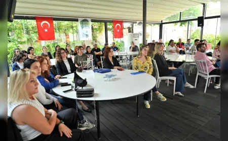 Bornova Belediyesi’nde Orman Yangınları Semineri Düzenlendi: “Afetle Mücadelede En Güçlü Silah Bilinçtir”