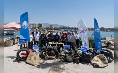 İzmir Büyükşehir Belediyesi, Denizden çıkanlar şaşırttı: Araba lastiği, masa, sandalye ve klozet kapağı bulundu