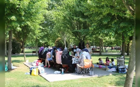 Maltepe’de Kadınlar “Yaza Merhaba Pikniği”nde Dayanışma ve Paylaşım İçin Buluştu