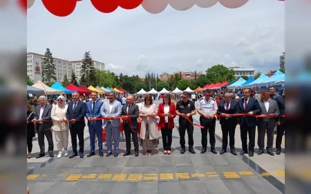 Çorum Valisi Ali Çalgan: “Halk Eğitim Kursları Hem Ev Ekonomisine Hem Toplumsal Gelişime Katkı Sunuyor”