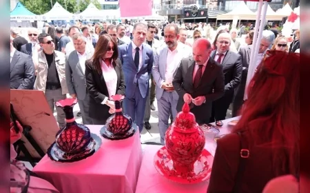 Çorum’da Hayat Boyu Öğrenme Haftası Kapsamında El Emeği Ürünler Yıl Sonu Sergisinde Tanıtıldı