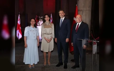 Enerji ve Tabii Kaynaklar Bakanı Alparslan Bayraktar Gürcistan Bağımsızlık Günü Resepsiyonuna Katıldı