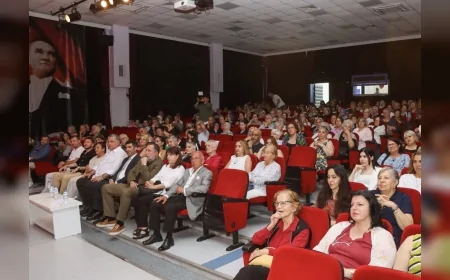 Yalova Belediye Başkanı Mehmet Gürel: “Sanatı ve sanatçıyı desteklemeye devam ediyoruz”