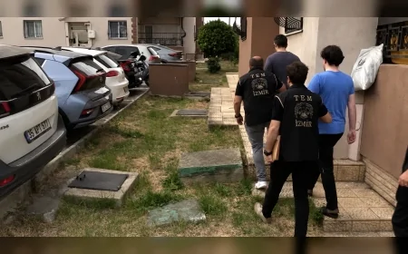 İÇİŞLERİ BAKANLIĞI: “İZMİR MERKEZLİ 12 İLDE FETÖ’YE YÖNELİK OPERASYONLARDA 80 ŞÜPHELİ YAKALANDI”