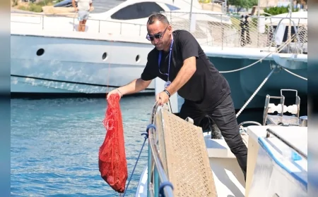 Bodrum Belediyesi’nin Akyarlar’daki Deniz Dibi Temizliğinde Denizden 850 Kilogram Atık Çıkarıldı