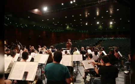 ESKİŞEHİR ULUSLARARASI GÜRER AYKAL ORKESTRA ŞEFLİĞİ YARIŞMASINDA SEKİZ ŞEF İKİNCİ AŞAMAYA YÜKSELDİ KLASİK MÜZİKTE ULUSLARARASI REKABET ATATÜRK KÜLTÜR SANAT MERKEZİ’NDE SÜRÜYOR