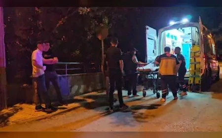 Çorum’da Çöp Konteynerine Çarparak Devrilen Motosikletin Sürücüsü Yaralandı