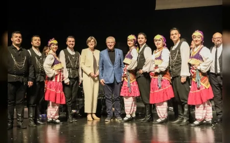 Bursa Büyükşehir Belediyesi’nin “Kuzeyin Ezgileri” Konseri Karadeniz Kültürünü Merinos’ta Sanatseverlerle Buluşturdu