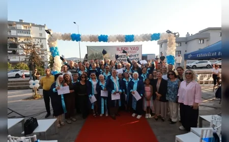 Karabağlar Belediye Başkanı Helil Kınay: “Öğrenmenin Yaşının Olmadığını Kutluyoruz”