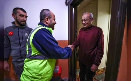 Denizli Büyükşehir Belediye Başkanı Bülent Nuri Çavuşoğlu: “Yaşlılarımızın huzuru, bizim huzurumuzdur”