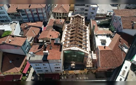 Yıldırım Belediyesi Kurtoğlu Mahallesi’nde tescilli kilise yapısını Setbaşı Sanat Merkezi’ne dönüştürüyor restorasyon yüzde 75’e ulaştı