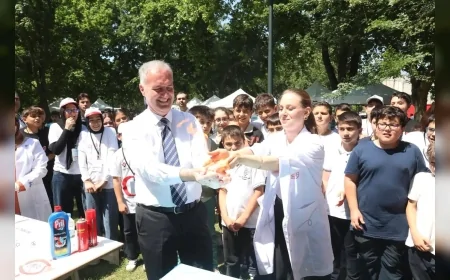 İnegöl Belediye Başkanı Alper Taban: “Öğrencilerimizin Cesaretli Olmasını, Hayaller Kurup İcatlar Yapmasını İstiyoruz”