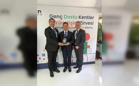 Muğla Büyükşehir Belediye Başkanı Ahmet Aras: “Gençler Bugünün de Öznesidir”