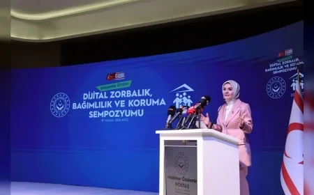 Aile ve Sosyal Hizmetler Bakanı Mahinur Özdemir Göktaş: “Çocuklarımızı algoritmaların insafına terk edemeyiz”