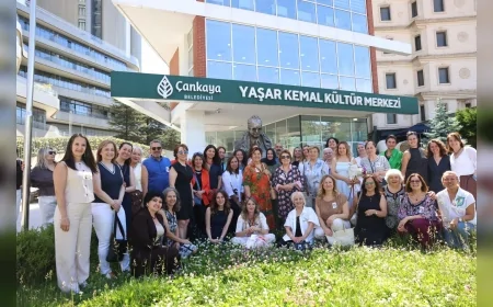 Çankaya Belediyesi Yaşar Kemal Kültür Merkezi’nde cam ve resim eserleri sanatseverlerle buluştu