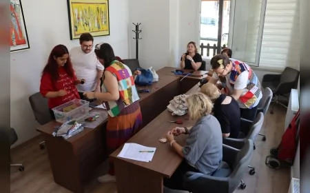 Maltepe’de İleri Dönüşüm Atölyesiyle Atık Kumaşlar Sanatsal Ürünlere Dönüştürüldü