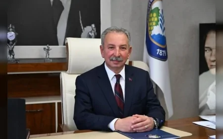 SALİHLİ BELEDİYE BAŞKANI AV. MAZLUM NURLU: “SORUŞTURMA İZNİ HUKUKİ DEĞİL TAMAMEN SİYASİ BİR KARARDIR”