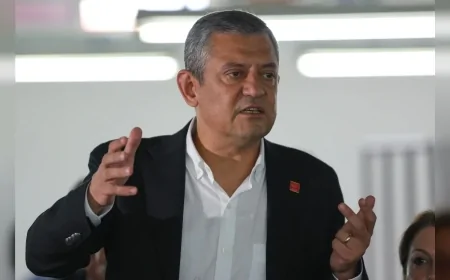 CHP Lideri Özgür Özel: “Bizi yolumuzdan çevirmeye çalıştılar ama çeviremediler, herkes için çalışmaya devam edeceğiz”