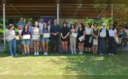 Ege Üniversitesi Botanik Bahçesinde Doğa ve Sanat Buluştu, Katılımcı Eserleri Ziyaretçilerin Beğenisine Sunuldu
