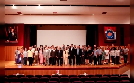 DEÜ’de Düzenlenen Konferansta Akademik Yayıncılıkta Açık Erişim ve Yapay Zekâ Süreci Ele Alındı