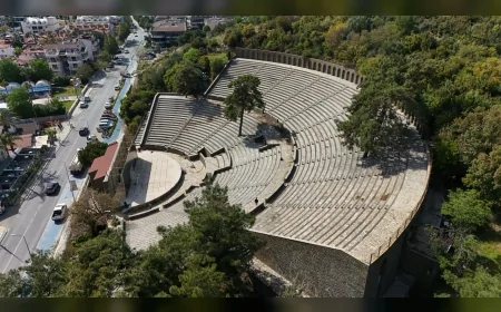 Marmaris Belediyesi Amfi Tiyatroyu Yaz Sezonundaki Etkinlikler İçin Yeniledi