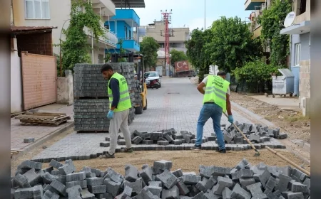 Efeler Belediyesi Umurlu Mahallesi’nde Yol Yenileme Çalışmalarını Hızlandırdı!