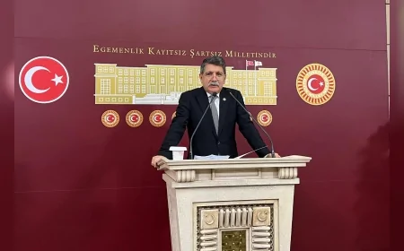 CHP Kocaeli Milletvekili Prof. Dr. Mühip Kanko: “Bir Çocuğun Yaşama Hakkı Bağış Kampanyalarına Terk Edilemez”